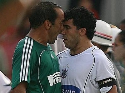 Derby: Edmundo x Tevez