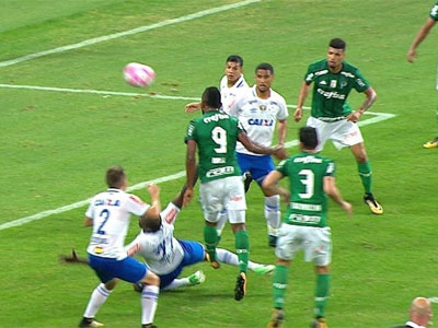 Palmeiras x Cruzeiro - gol de Borja anulado