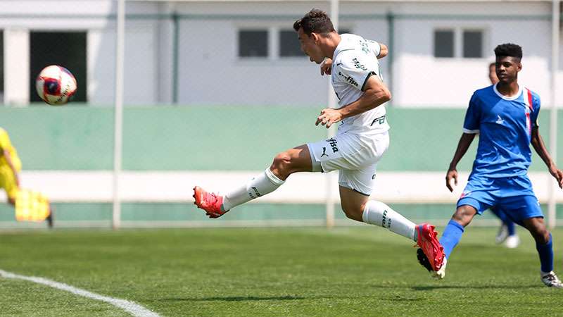 Retornando de lesão, Daniel saiu do banco e anotou o gol da vitória do Palmeiras contra o ECUS, pelo Paulista Sub-17.