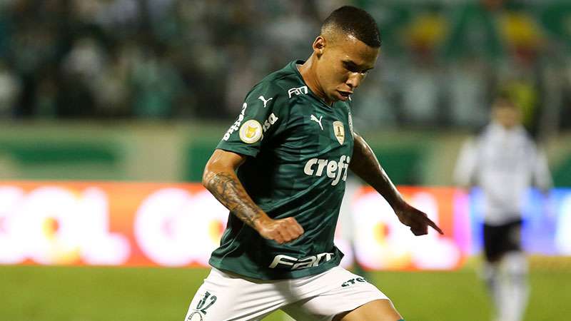 Garcia durante partida entre Palmeiras e Ceará, válida pela trigésima oitava rodada, do Brasileirão 2021, na Arena Barueri, em Barueri-SP.