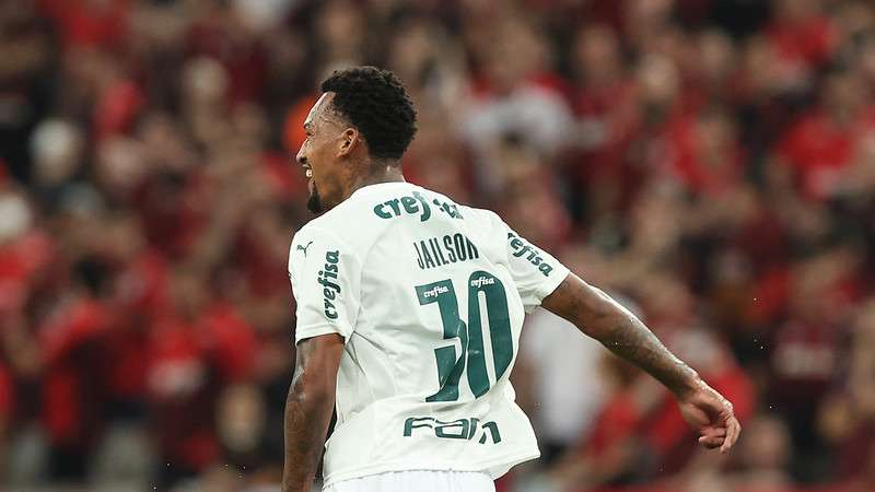Jailson comemora seu gol pelo Palmeiras contra o Athletico-PR, durante primeira partida válida pelas finais da Recopa Sul-Americana, na Arena da Baixada.