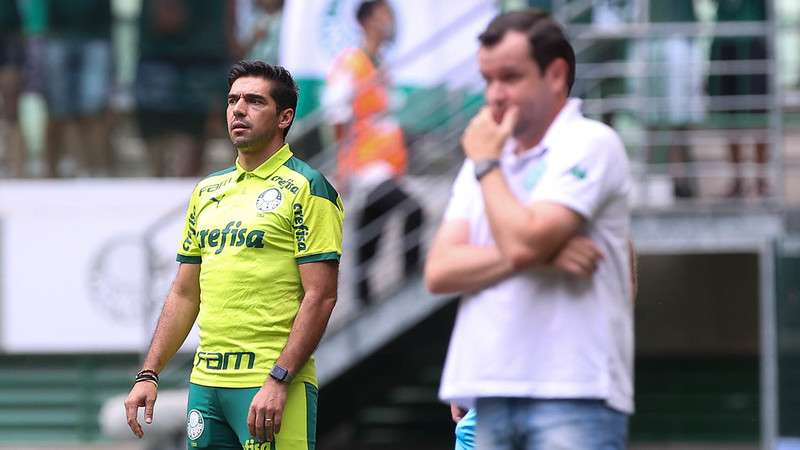 Abel Ferreira em jogo do Palmeiras contra o Guarani, durante partida válida pela décima rodada do Paulistão 2022, no Allianz Parque.
