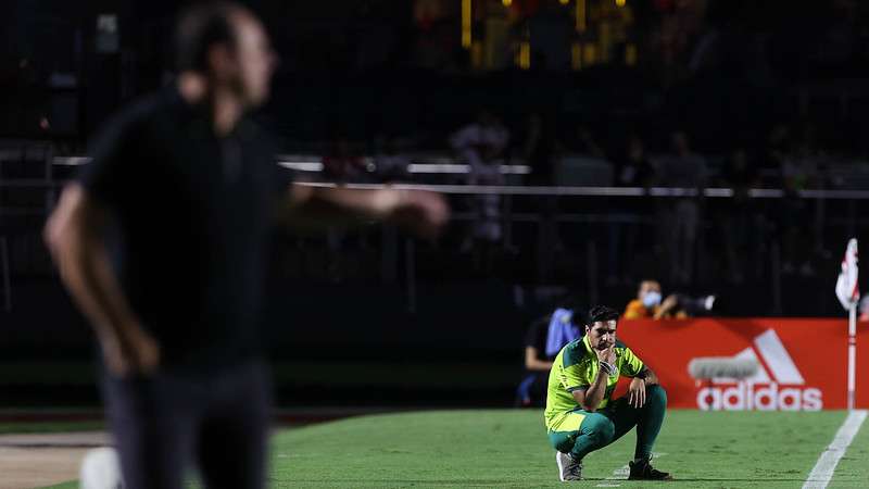 Abel Ferreira em jogo do Palmeiras contra o São Paulo, durante partida válida pela quarta rodada do Paulistão 2022, no Morumbi.