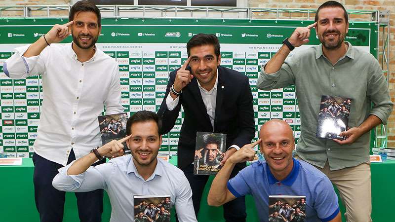 Lançamento do livro de Abel Ferreira e sua comissão técnica: "Cabeça Fria, Coração Quente", na FAM - Campus Moinho, em São Paulo-SP.