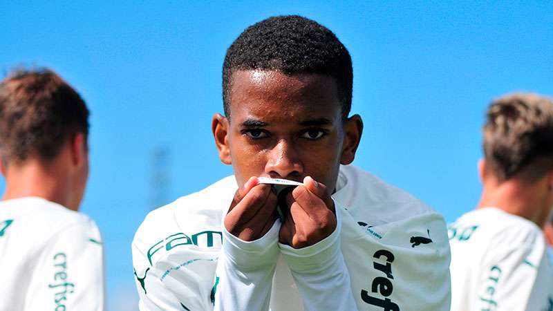 Sub-15 e Sub-17 do Palmeiras estreiam com goleadas no Campeonato Paulista.