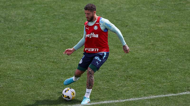 Zé Rafael durante treinamento do Palmeiras na Academia de Futebol.