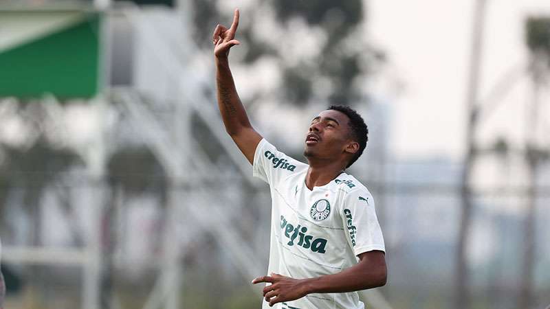 Palmeiras vence Flamengo-SP e alcança líderes do grupo no Campeonato Paulista Sub-20.