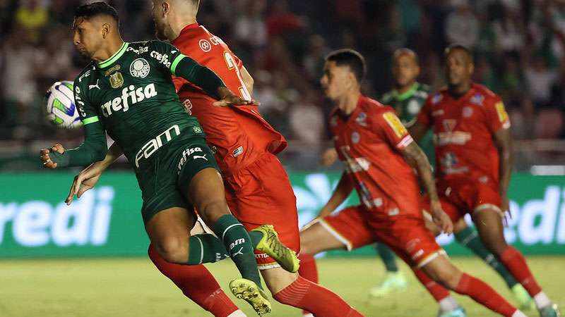 Rony em jogo do Palmeiras contra o Tombense, durante segunda partida válida pela fase um dezesseis avos da Copa da Copa do Brasil 2023, no Estádio Parque do Sabiá.