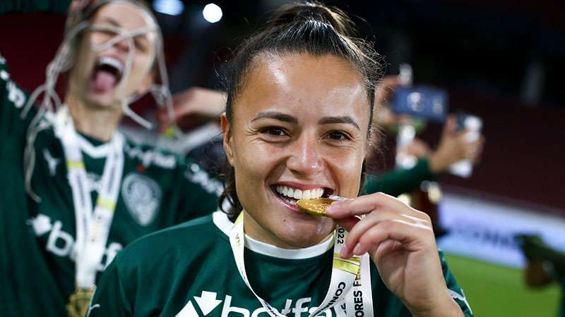 Camilinha se despede e é mais uma baixa do Palmeiras Feminino para 2024.