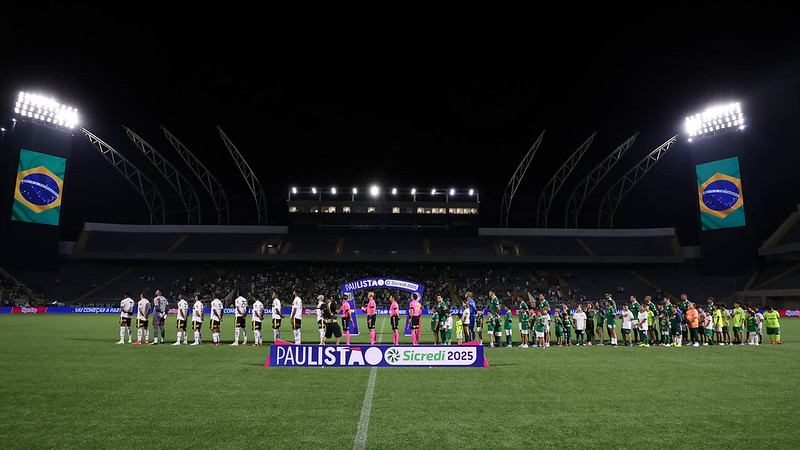 O time da SE Palmeiras, em jogo contra a equipe do G Novorizontino, durante partida válida pela fase de grupos, do Campeonato Paulista, Série A1, na Arena Barueri.