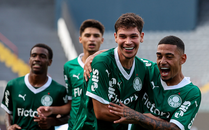 Partida entre Palmeiras e Intenacional, válida pela terceira rodada do Campeonato Brasileiro Sub-20, na Arena Barueri, em Barueri-SP.