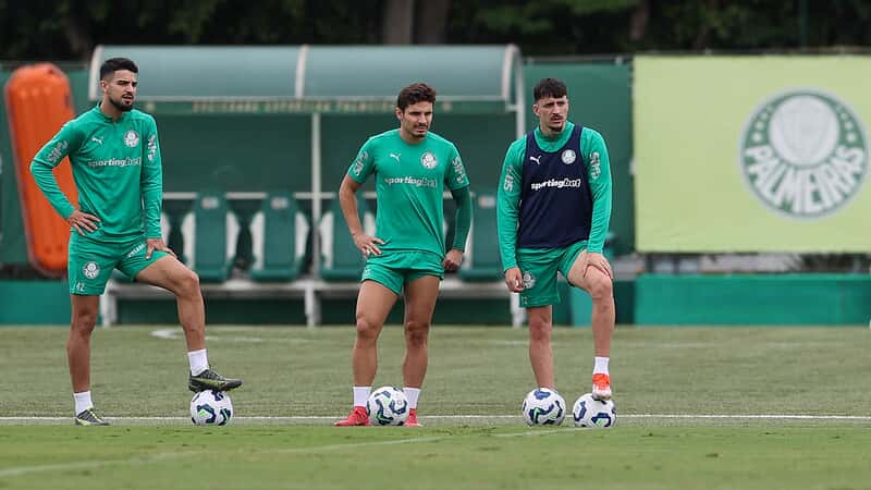 Aproveitamento do Palmeiras como visitante em 2025 é muito superior ao rendimento como mandante.